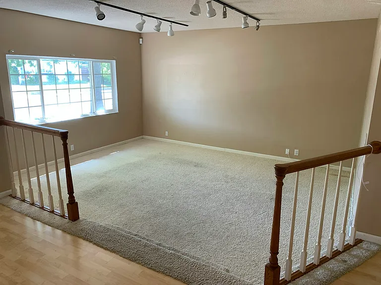 1537 Heartwood Dr — Photo 7
