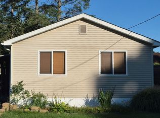 54 Royalton St, Chicopee, MA 01020