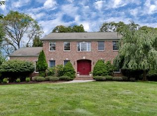 247 E Allendale Ave, Allendale, NJ 07401