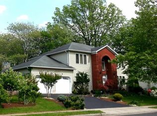 2 Churchill Rd, Edison, NJ 08820