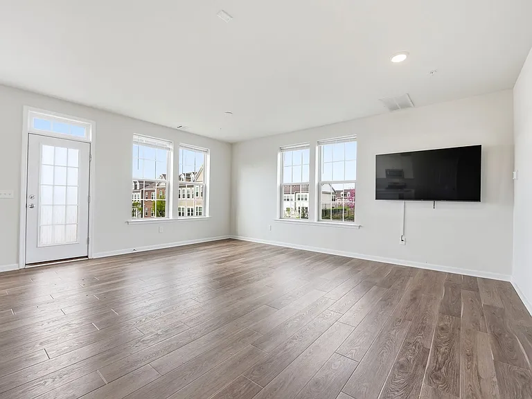 3 Arnold Dr — Photo 6