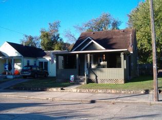 610 Dupont Ave, Nitro, WV 25143