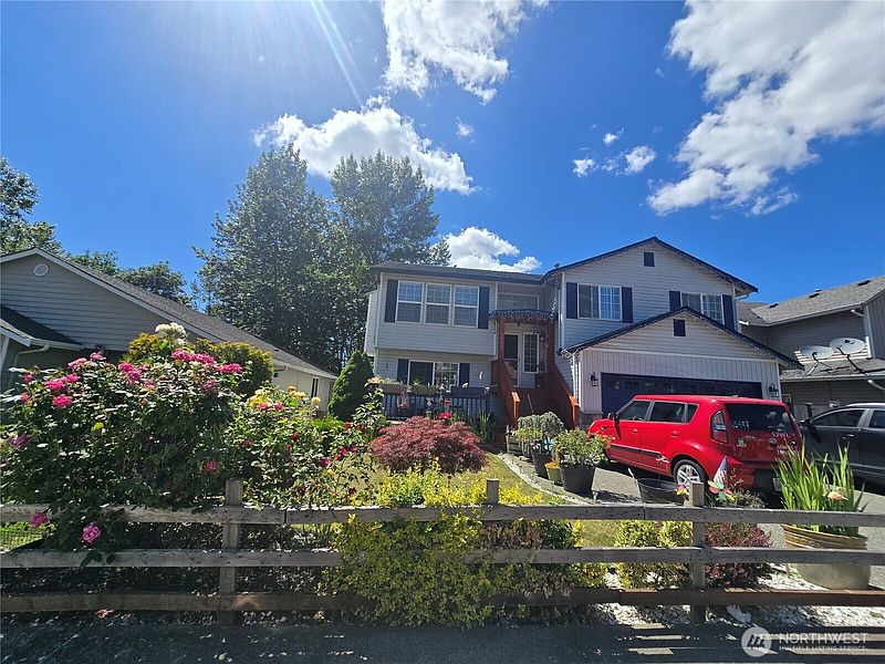 3rd image of 6608 79th Drive NE