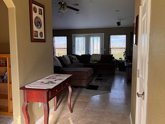 4th image of 206 Prairie View Dr