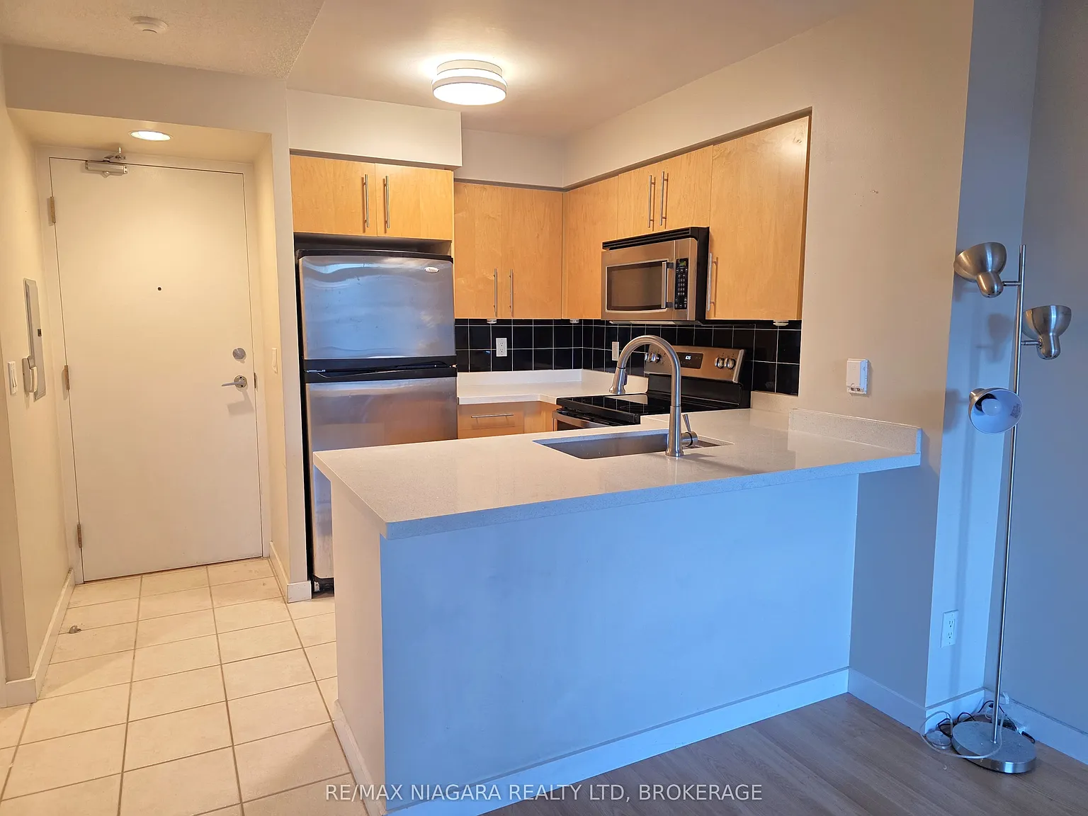 1 bed, $2,200 — Photo 3