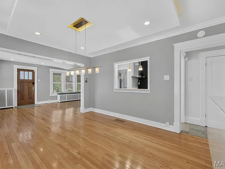7122 Nashville Ave — Photo 16