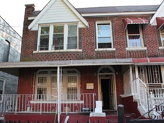 2nd image of 649 Saint Lawrence Ave