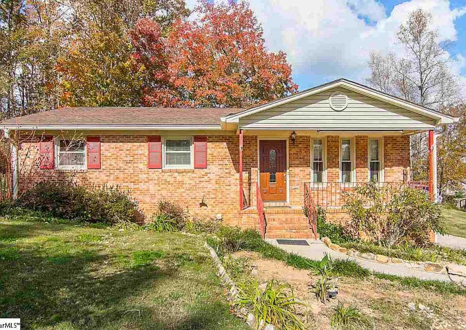 1st image of 225 Lorraine Dr