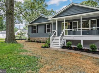 444 Royal Beach Rd, Pasadena, MD 21122