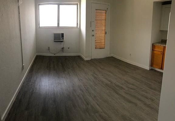 2nd image of 12326 NE 6th Ave #5A