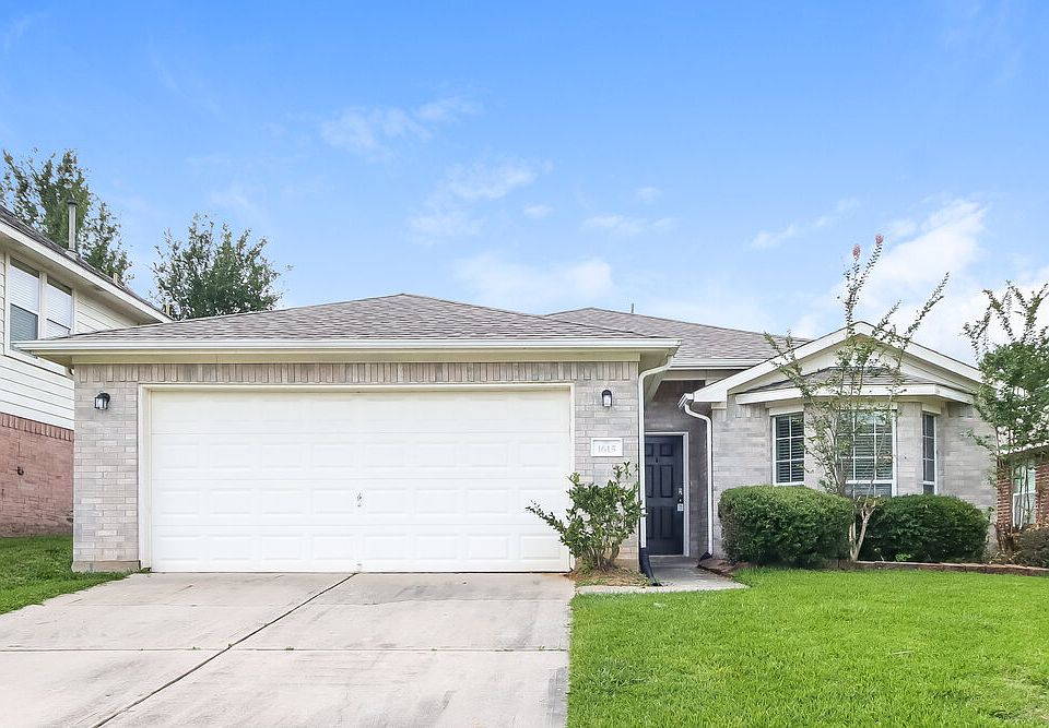 1st image of 1615 Trail Oaks Ct