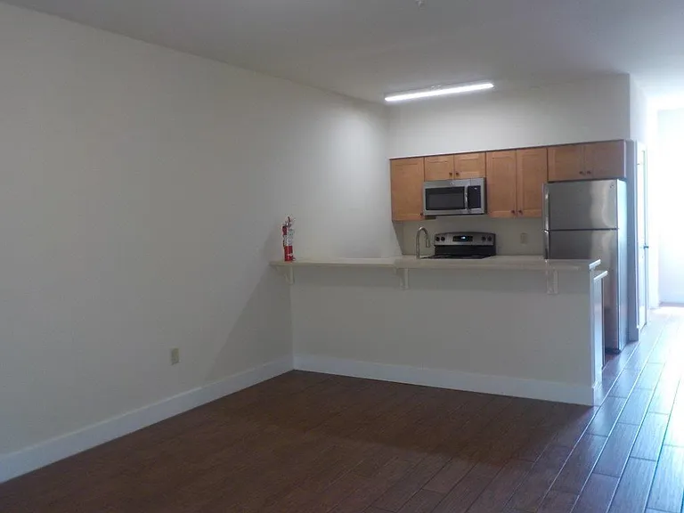 239 Easterly Pkwy — Photo 10