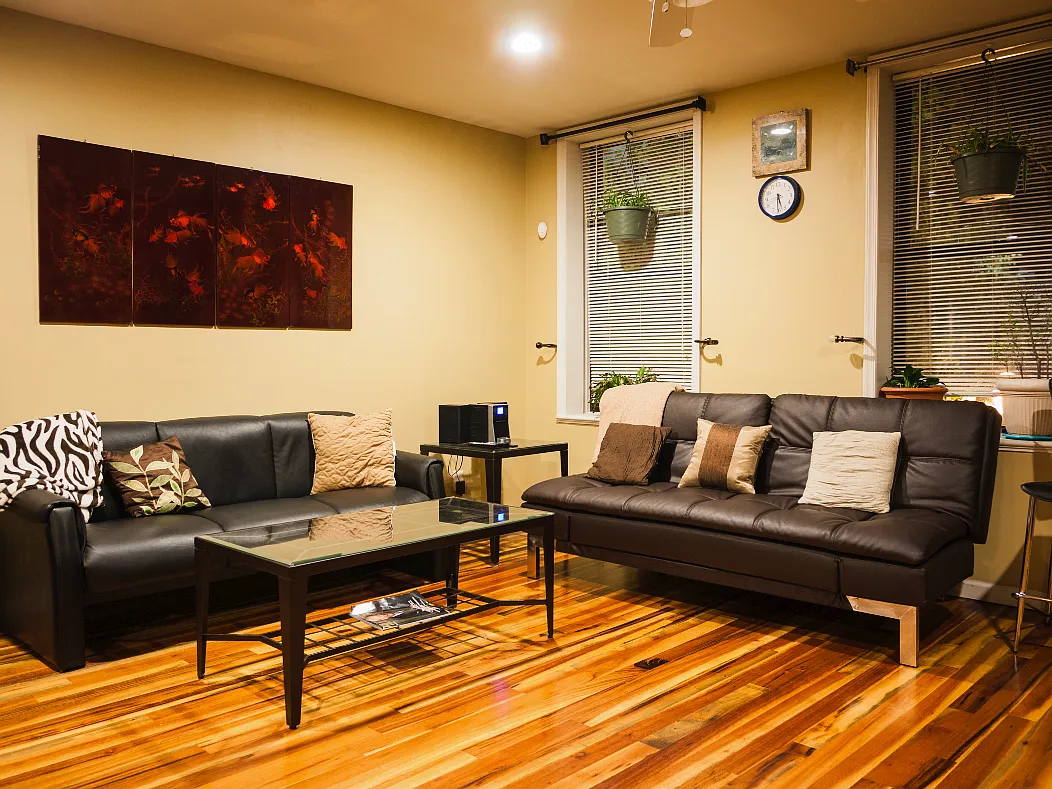 1 bed, 1.5 bath, 2400 sqft, $1,700 — Photo 1
