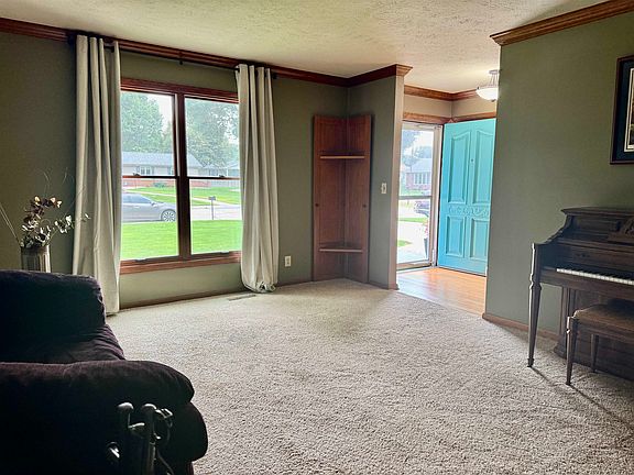 4th image of 1307 Regency Dr