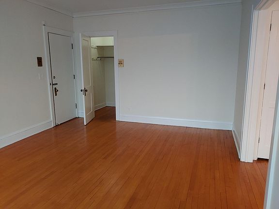 5th image of 3411 Hennepin Ave S #6