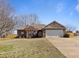 302 NE M St, Bentonville, AR 72712