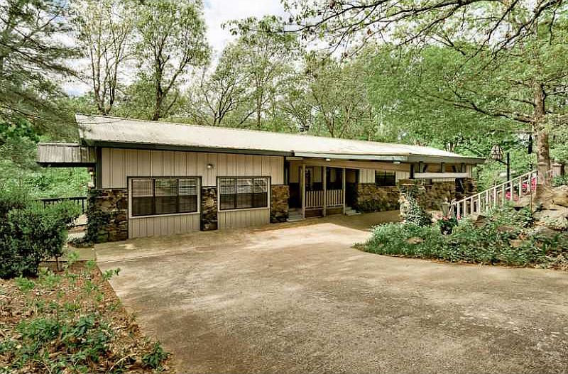 1st image of 14092 Cardinal Ln