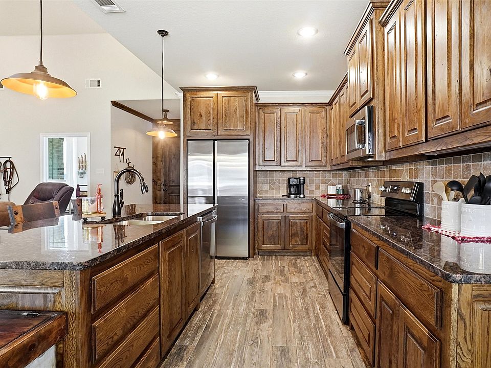 1st image of 1024 Tex Ln