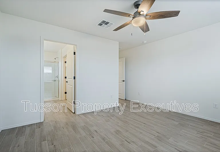 10657 S Astraia Dr — Photo 14