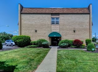 300 W Munsell Ave APT BB8, Linden, NJ 07036
