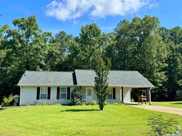 215 Hardwood Hills Dr, Centre, AL 35960