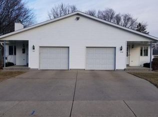 1607 River Dr #A, Watertown, WI 53094