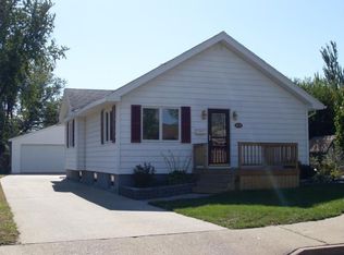 620 13th St SW, Huron, SD 57350