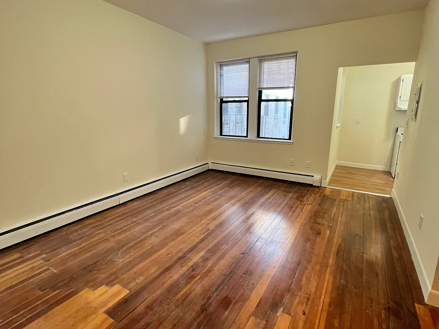 Studio, $1,900 — Photo 4