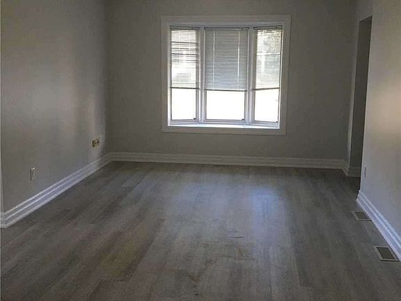 5th image of 66 Prospect St
