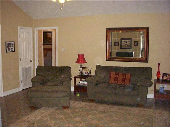 3rd image of 8455 Manion Dr