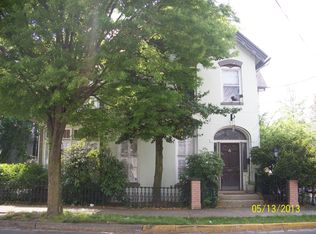 25 N 8th St, Stroudsburg, PA 18360