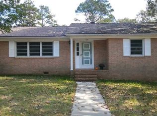108 Dearr Dr, Lexington, NC 27292