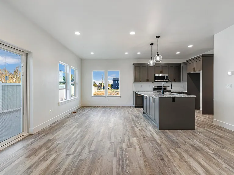 632 Cheri Ct — Photo 7