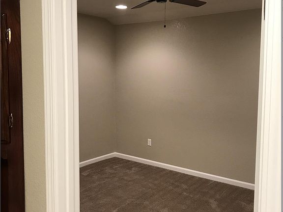 Entrance to bedroom