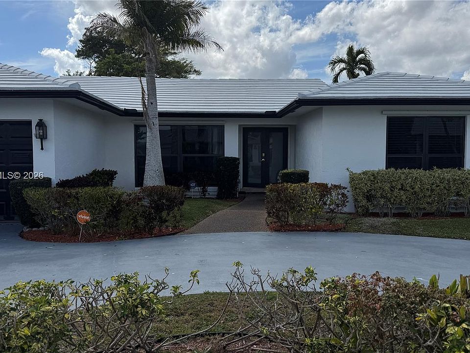 1st image of 4905 Bayberry Ln
