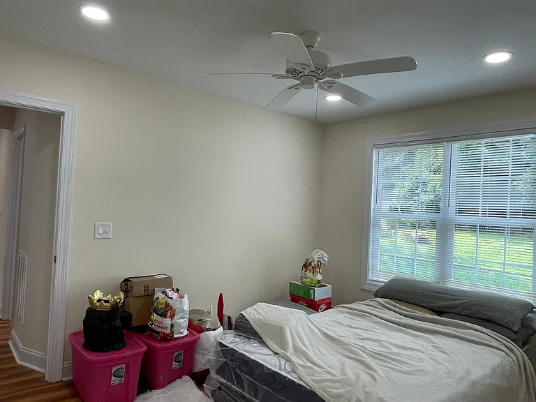 604 Avery St — Photo 37