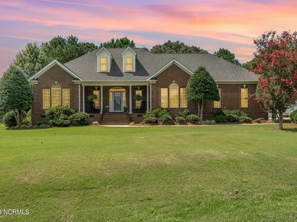 105 Oakwood Drive, Angier, NC 27501