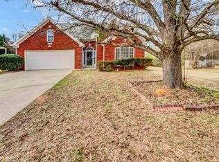 385 Jasmine Dr, Locust Grove, GA 30248