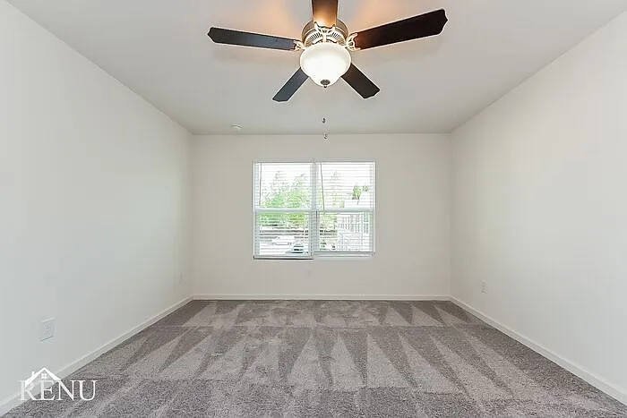 3106 Calcutta St — Photo 12