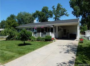 195 Green Acres Rd, Tonawanda, NY 14150