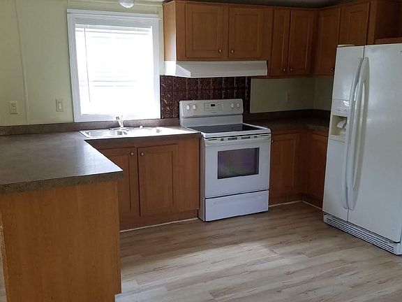 2nd image of 2223 Gish Ln