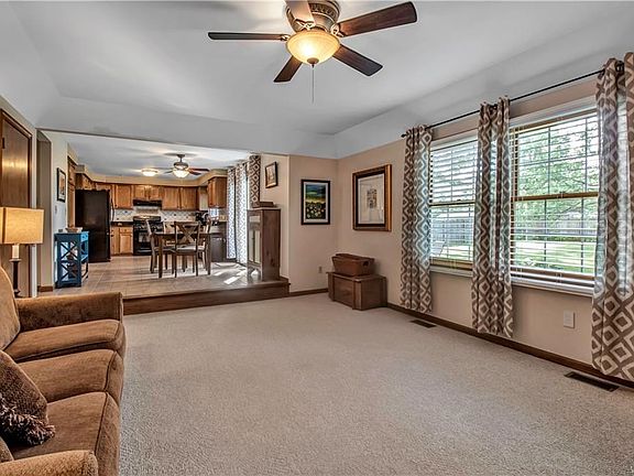 4th image of 2242 Woodsfield Dr
