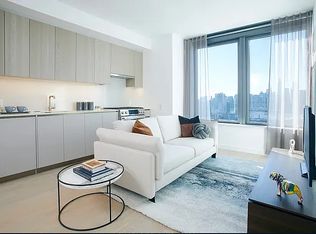 3 Court Sq #3212, Long Island City, NY 11101