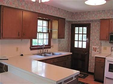 2nd image of 516 Woodland Dr