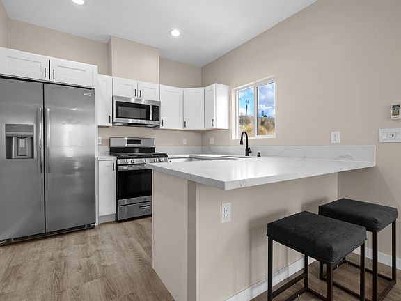 2nd image of 4972 54th St #202