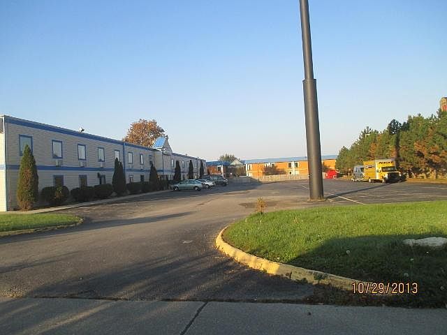 2nd image of 6121 Zumstein Dr