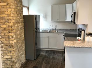 1713 E Lafayette Pl #B, Milwaukee, WI 53202