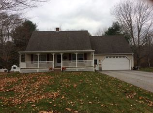 23 Canterbury Rd, Brewer, ME 04412