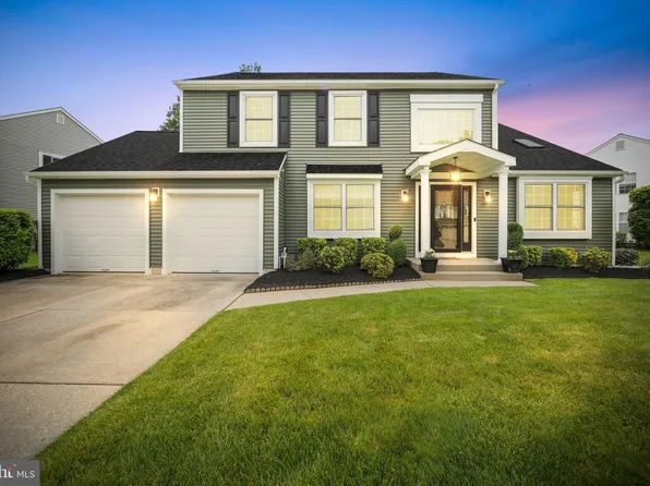 2 Peyton Ct, Marlton, NJ 08053