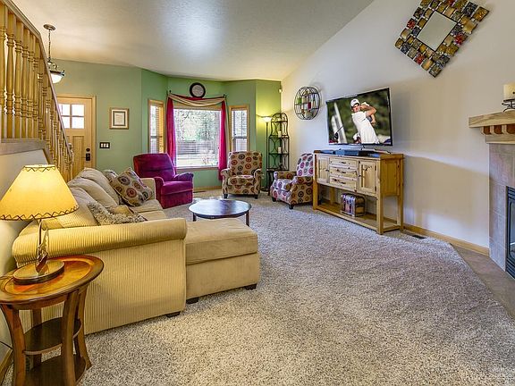 5th image of 61119 Lodgepole Dr